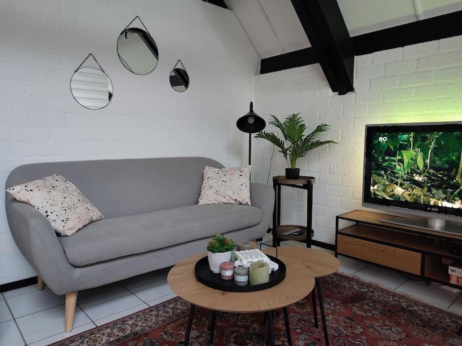 Vrijstaande Recreatiebungalow Met Slaapvide Posterholt Ngoại thất bức ảnh