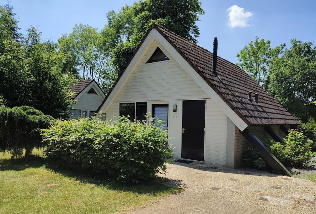 Vrijstaande Recreatiebungalow Met Slaapvide Posterholt Ngoại thất bức ảnh